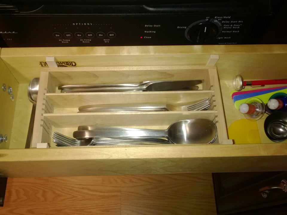 drawer insert for narrow drawer